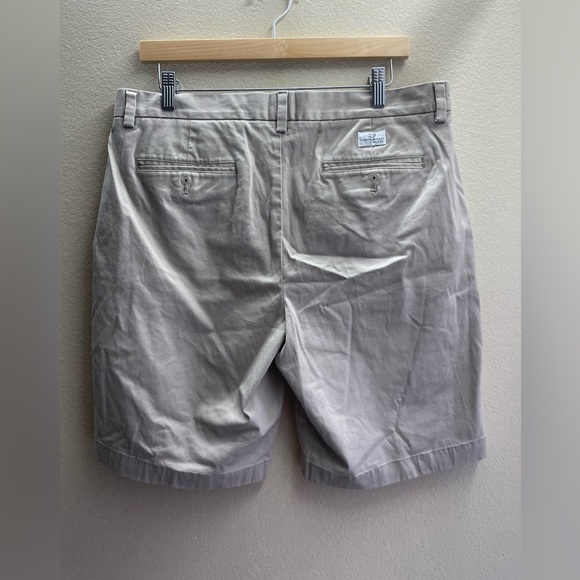 Vineyard Vines Men Chino Shorts Size 33 - Picture 3 of 7
